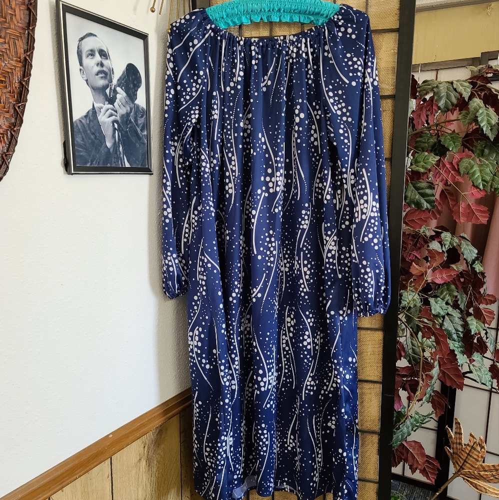 Vintage Handmade Blue and White Muu Muu House Dress One Size (Small to Large)